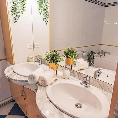Apartment Veracruz, Un Triplex Atypique Avec Terrasse Reims